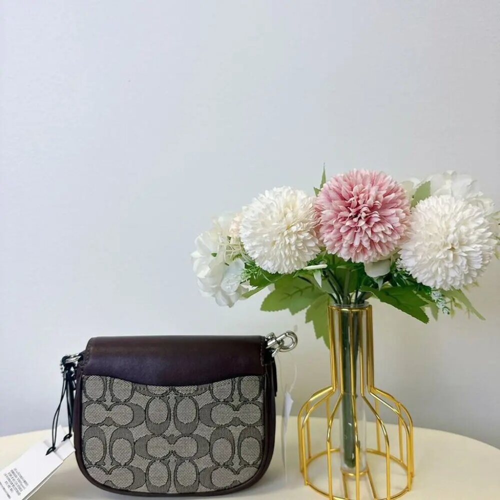 Coach CU982 Amelia Saddle Bag In Signature Jacquard IN OAK MAPLE - Picture 3 of 7